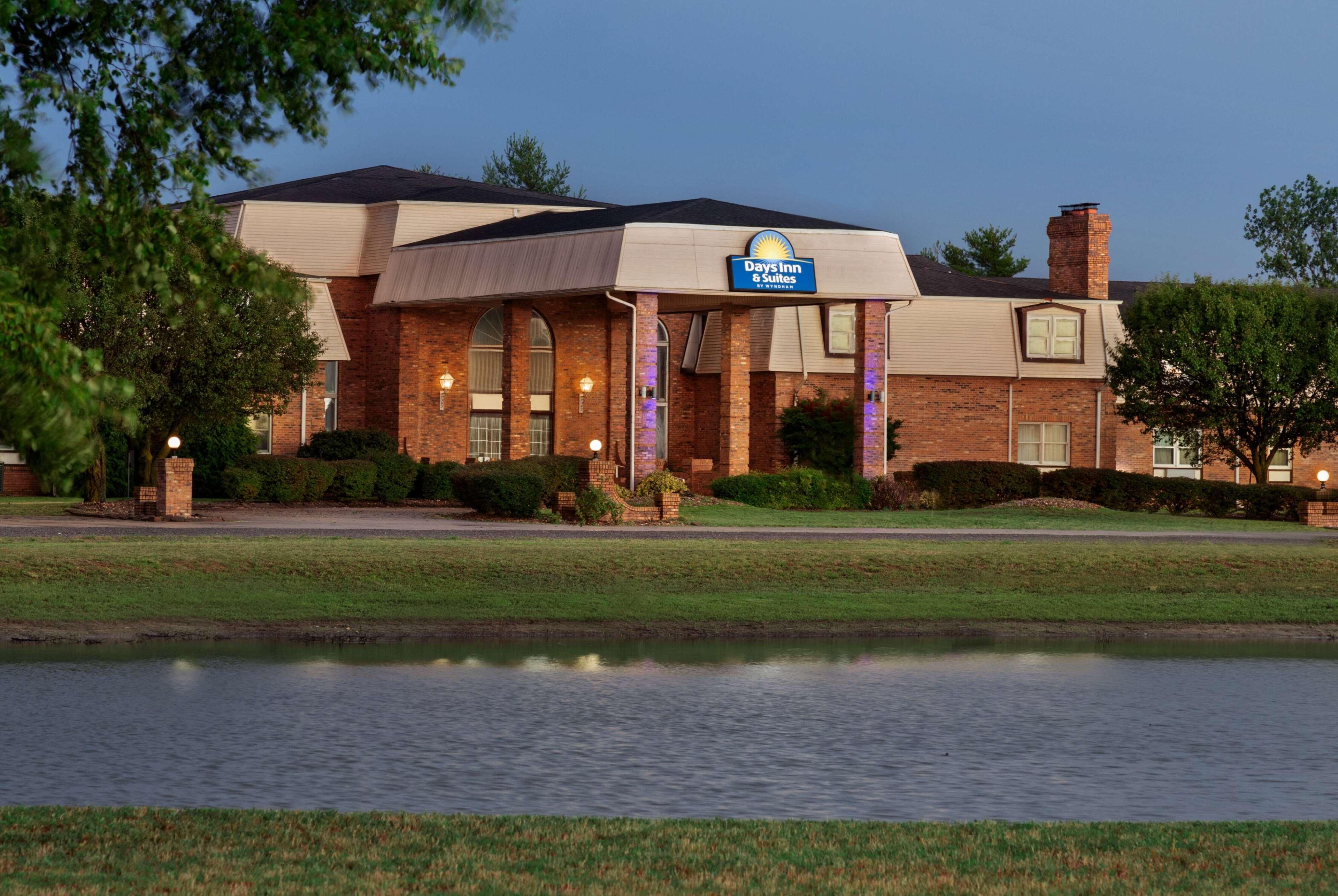 Hotel Days And By Wyndham Sikeston