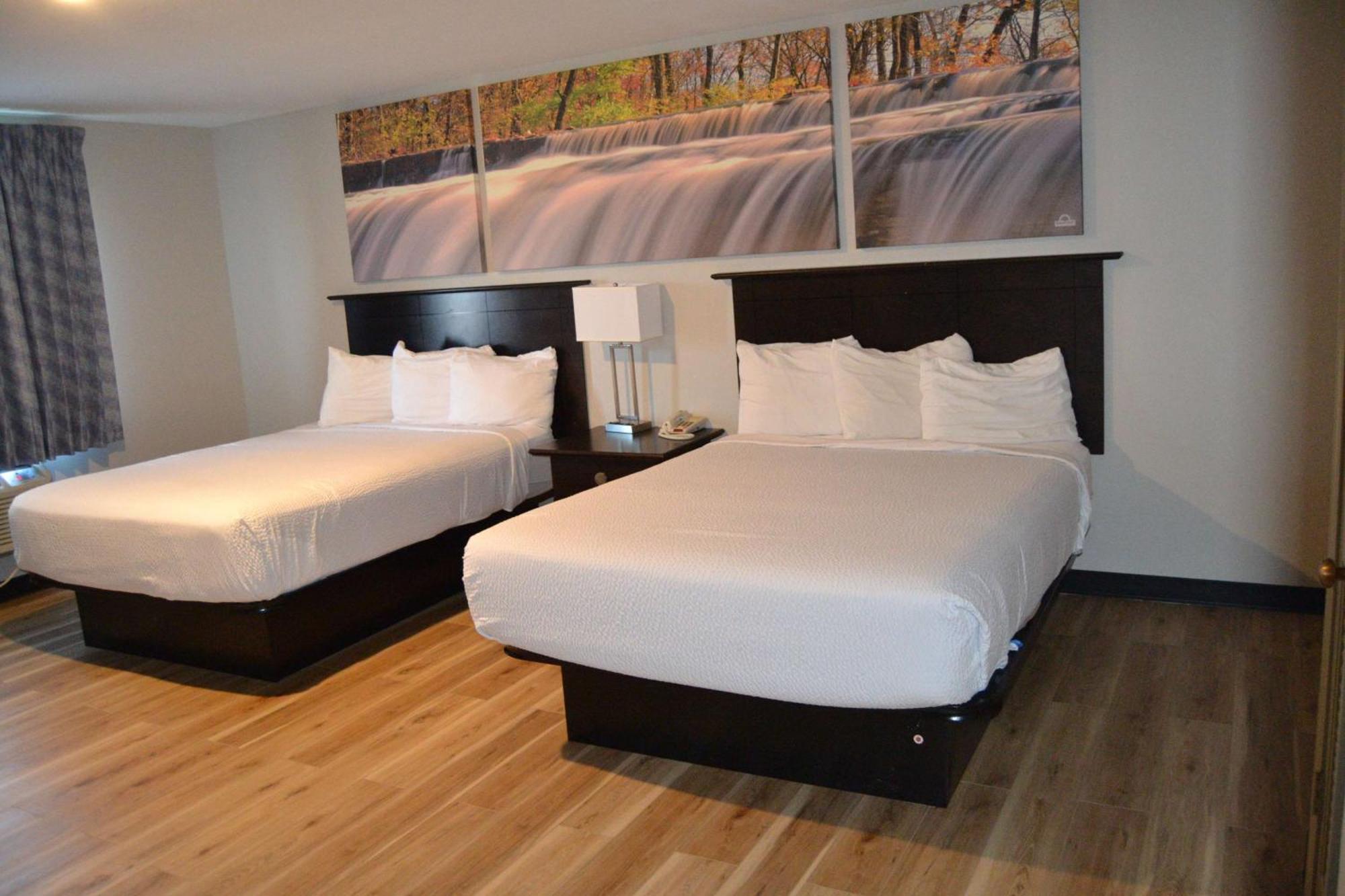 Days And By Wyndham Hotel 2*