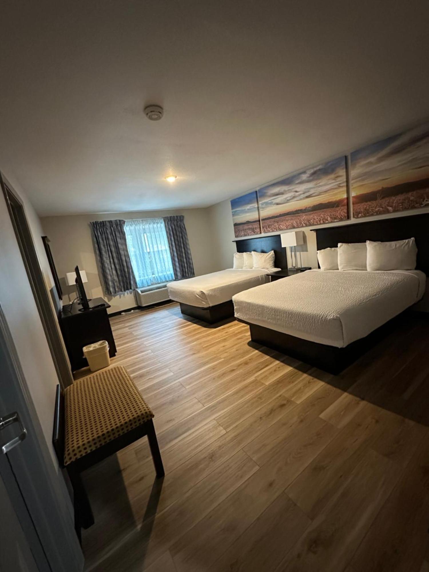 Days And By Wyndham Hotel Sikeston