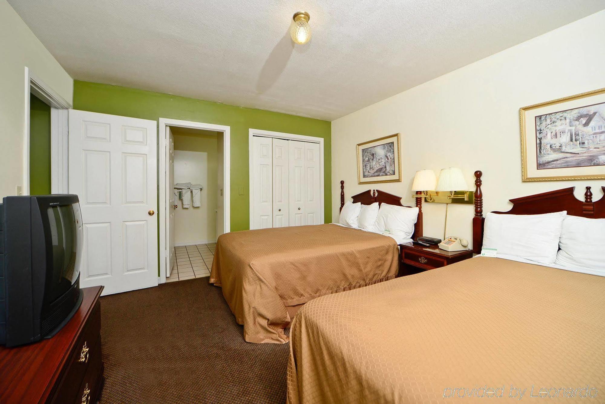 Hotel Days And By Wyndham