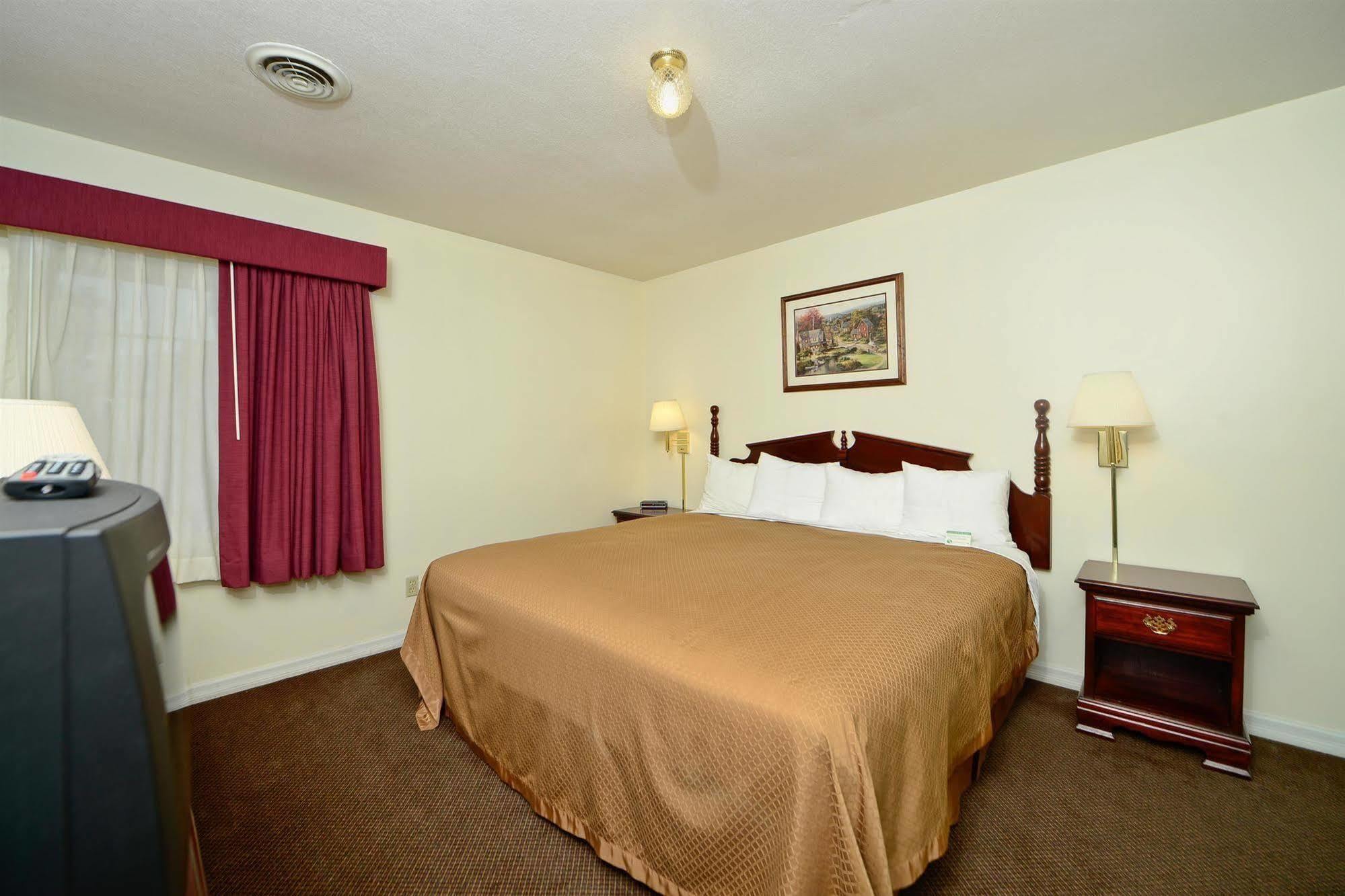 Hotel Days And By Wyndham