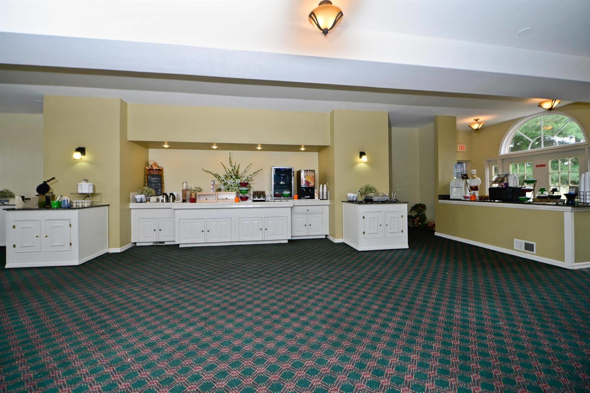 Hotel Days And By Wyndham 2*